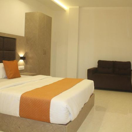 Hotel Metro Inn Mumbai Bagian luar foto