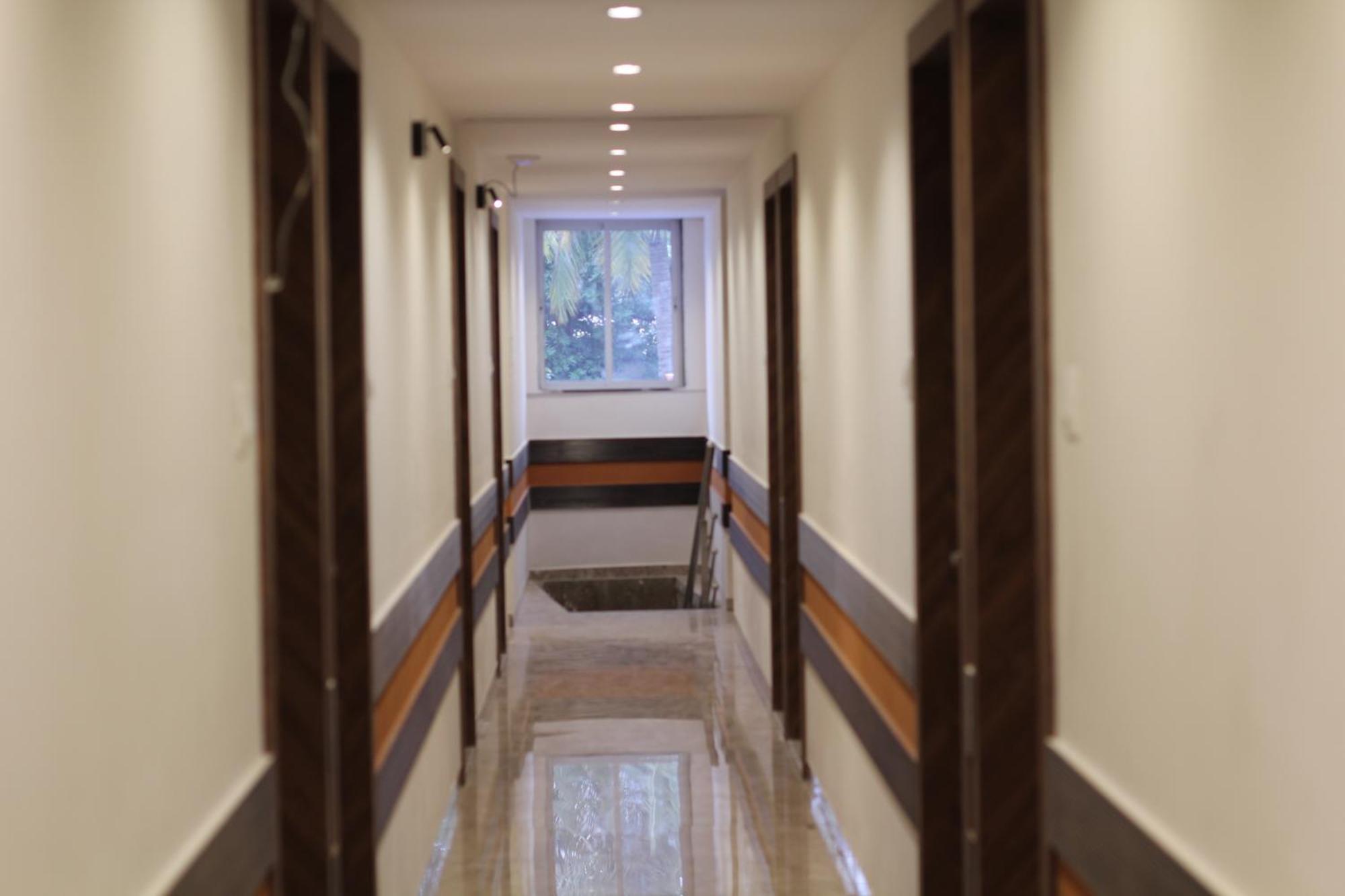 Hotel Metro Inn Mumbai Bagian luar foto
