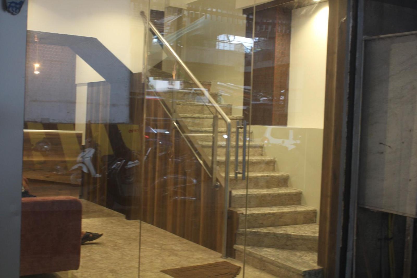 Hotel Metro Inn Mumbai Bagian luar foto